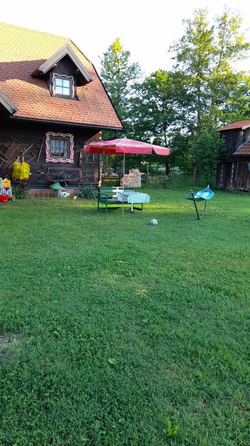 Rooms Ma La Карловац Экстерьер фото