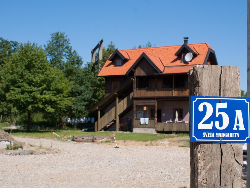 Rooms Ma La Карловац Экстерьер фото