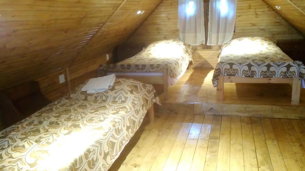 Rooms Ma La Карловац Экстерьер фото